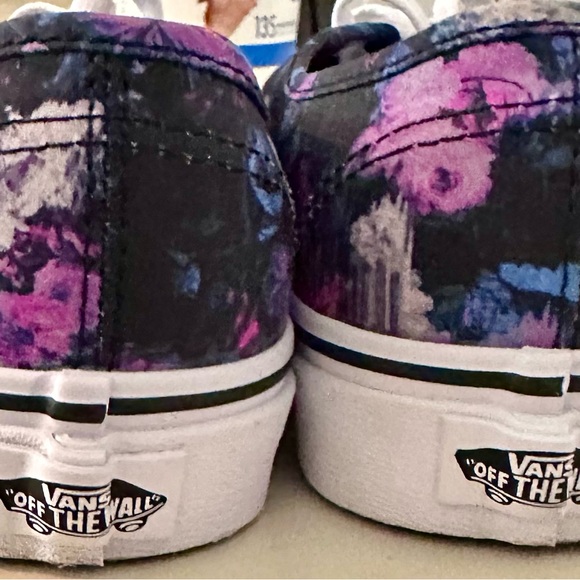 Women’s vans authentic classic lace low top sz 7 like new - Picture 4 of 6